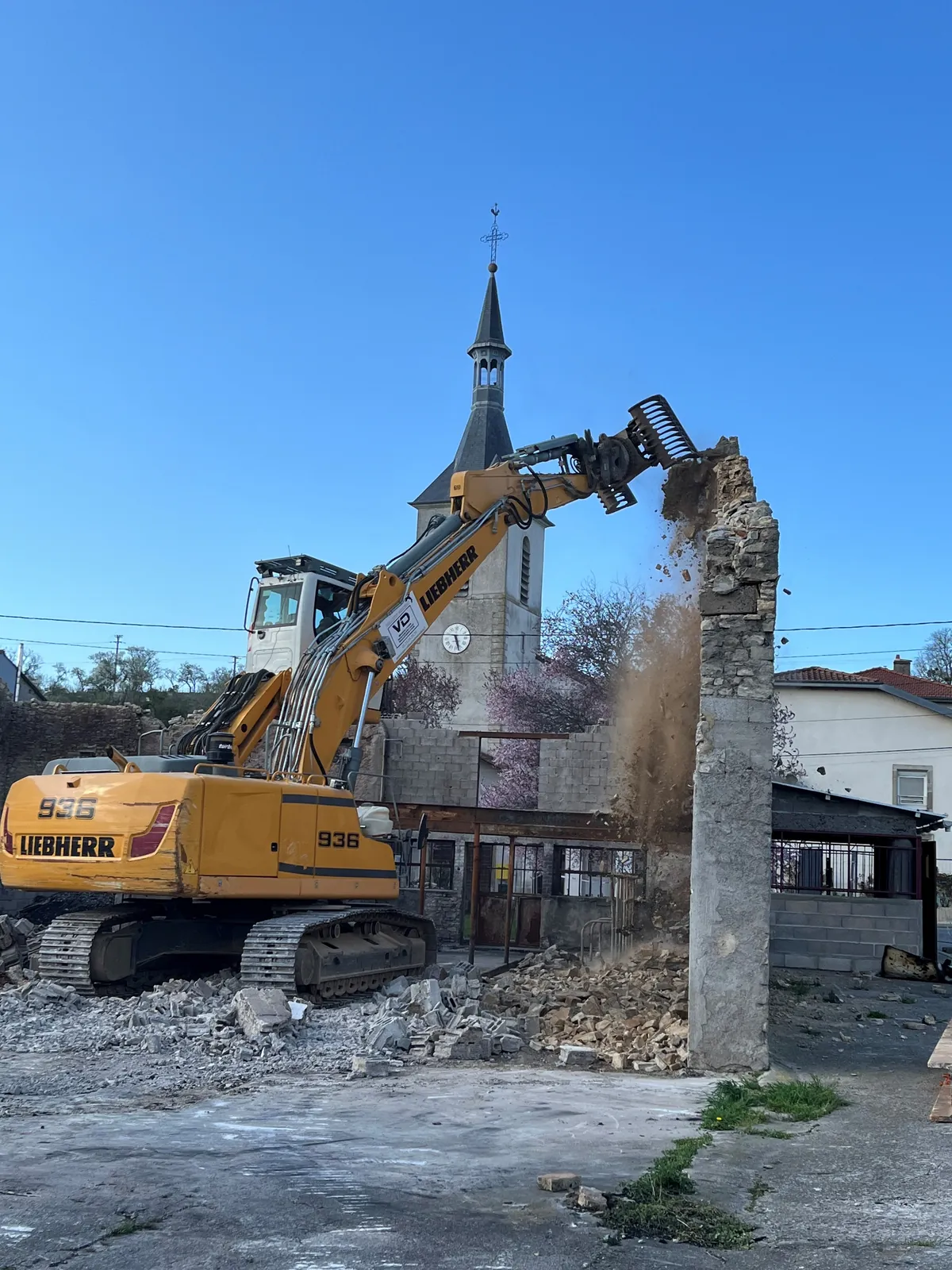 Chantier de démolition et de démantèlement mené par les équipes Voillaume