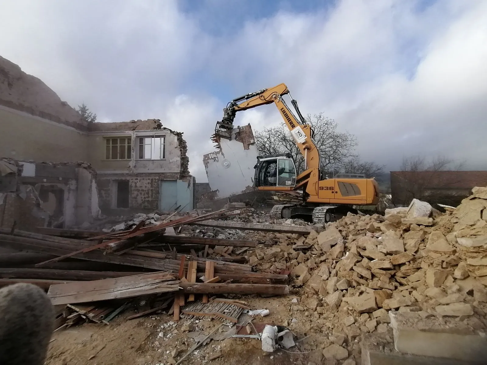 Chantier de démolition et de démantèlement mené par les équipes Voillaume